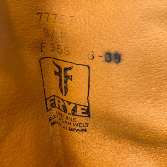 Frye Angela Side Zip Suede Boot size 8 - Picture 6 of 6